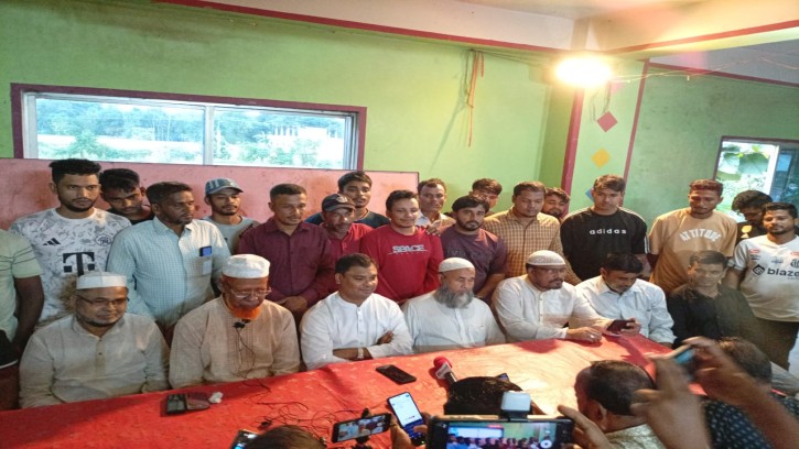  লায়ন আসলাম  চৌধুরী কে মনোনয়ন না দেওয়ায় সংবাদ সম্মেলন।  